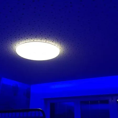 Petit Flat Entierement Renove Pas Loin De La Ville Lejlighed Herstal