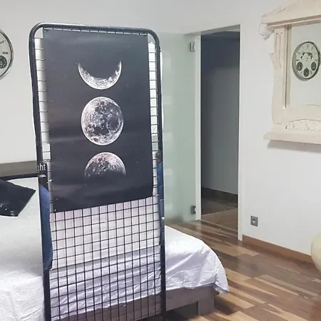 Petit Flat Entierement Renove Pas Loin De La Ville * Herstal
